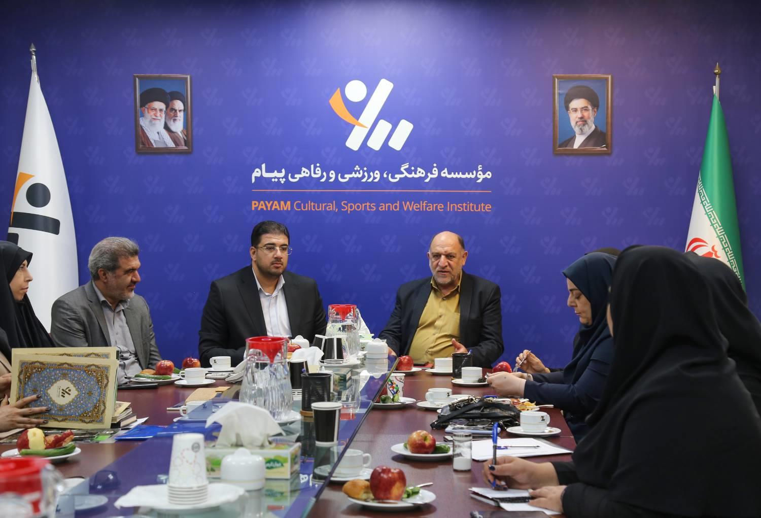 نشست هم اندیشی مسئولین ورزش بانوان خانواده ارتباطات در موسسه پیام برگزار شد