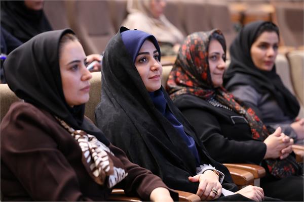 کارگاه آموزشی خود دوست داشتنی من