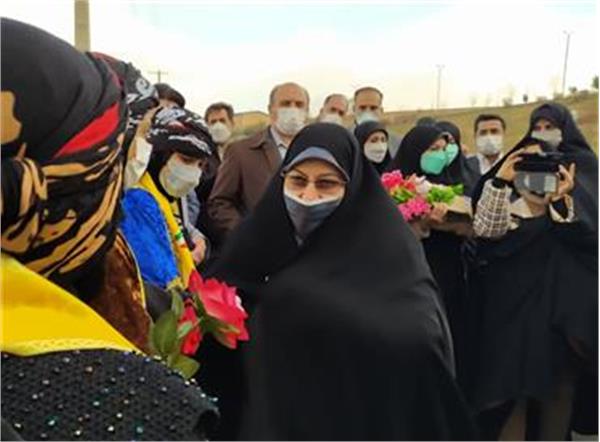 معاون رییس جمهور در امور زنان و خانواده دقایقی پیش وارد شهرستان دلفان استان لرستان شد