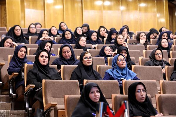 کارگاه آموزشی خود دوست داشتنی من
