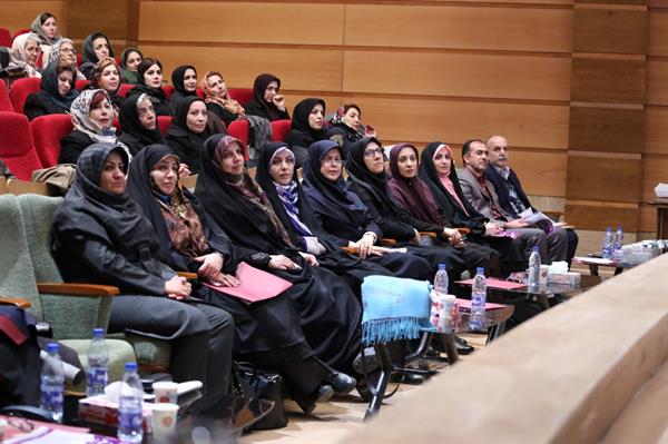 برگزاری چهاردهمین همایش زنان کارآفرین، زندگی و کار در قزوین
