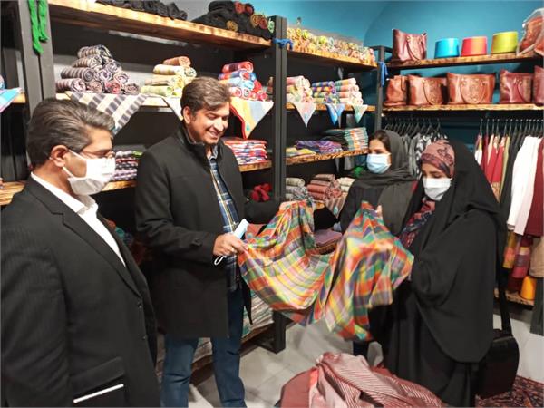 برگزاری دوره های آموزشی و مشاوره بانوان و خانواده در حوزه ارتباطات و فناوری استان یزد