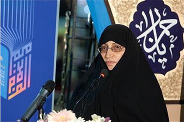 افتخاری: الگوی وحی، والاترین الگوی زنان است