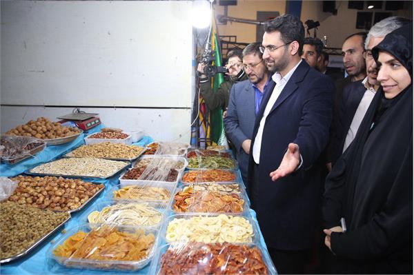 بازدید-وزیر-ارتباطات-از-نمایشگاه-دستاوردهای-۴۰-سالگی-انقلاب-اسلامی-و-توانمندی-های-استان-سمنان
