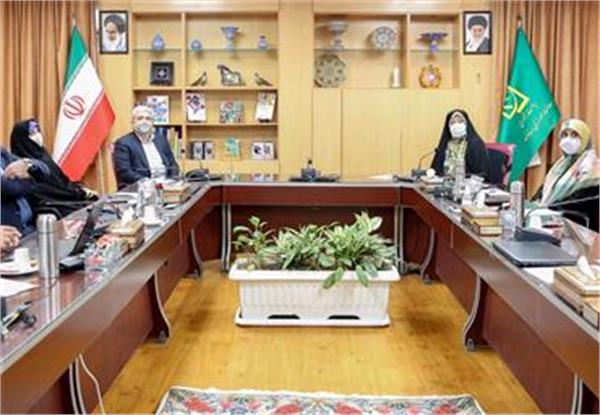 ستاری: از رونق حضور بانوان در زیست‌بوم نوآوری حمایت می‌کنیم