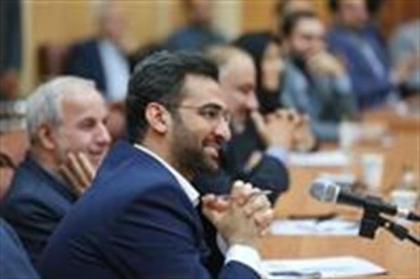 دیدار-صمیمی-وزیر-ارتباطات-و-فناوری-اطلاعات-با-جوانان-و-نخبگان-حوزه-ICT-استان-گیلان