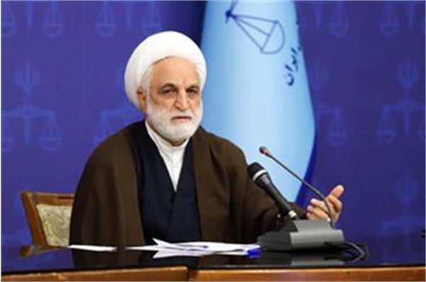 لزوم بازنگری در برخی قوانین و رویکردها به نفع زنان