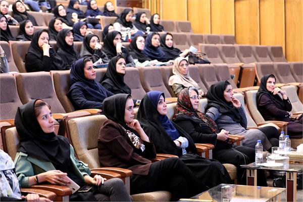 کارگاه آموزشی خود دوست داشتنی من