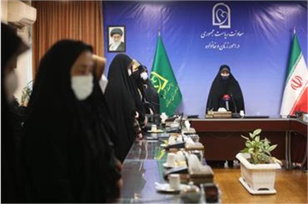 نقش زنان در دفاع مقدس کمتر مورد توجه قرار گرفته است