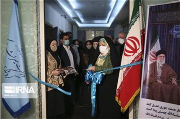امیدواریم در بودجه سال آینده به بیمه هنرمندان صنایع دستی توجه شود