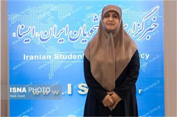 توانمند سازی زنان کارآفرین برای دسترسی به فضای مجازی قانونی فروش محصولات