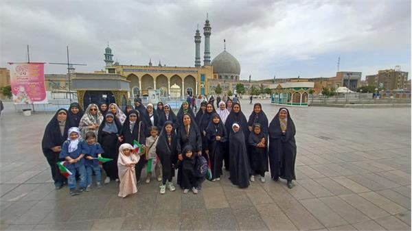 اردوی مادر-دختری