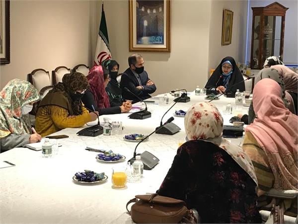 گفت و گوی رو در روی معاون رییس جمهور با زنان مسلمان آمریکا