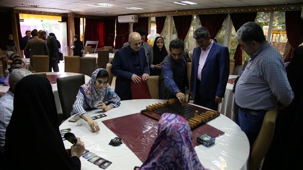 باخانواده در وزارت ارتباطات