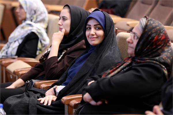کارگاه آموزشی خود دوست داشتنی من