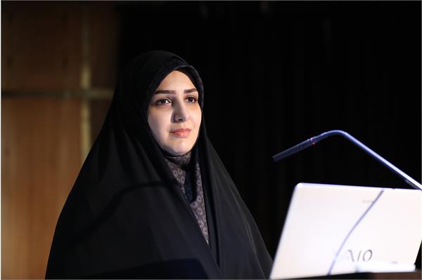 کارگاه آموزشی خود متفاوت من