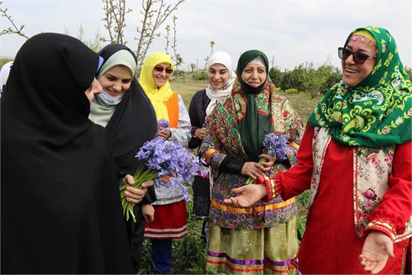 بازدید معاون زنان رییس جمهوری از چند مزرعه تولیدی  زنان روستایی در ساری