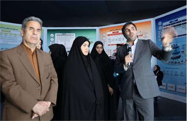 حضور سرکار خانم دکتر رفیعی، عضو محترم هیات رئیسه مجلس و هیئت همراه در پاویون دولت نمایشگاه الکامپ