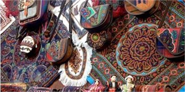 توسعه هنر و فناوری مکران: برنده جایزه زن و علم