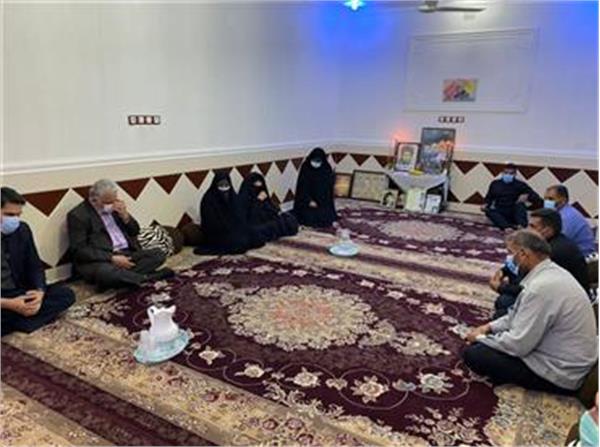 دیدار معاون رئیس جمهور در امور زنان وخانواده باخانواده شهید شرفی