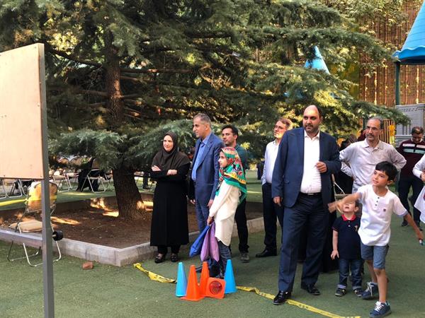 باخانواده در وزارت ارتباطات