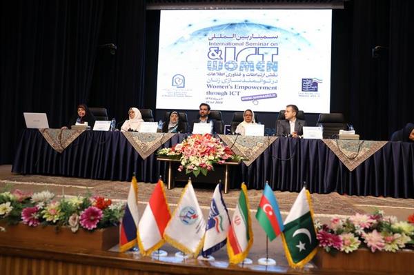 نقش ارتباطات و فناوری اطلاعات در توانمندسازی زنان