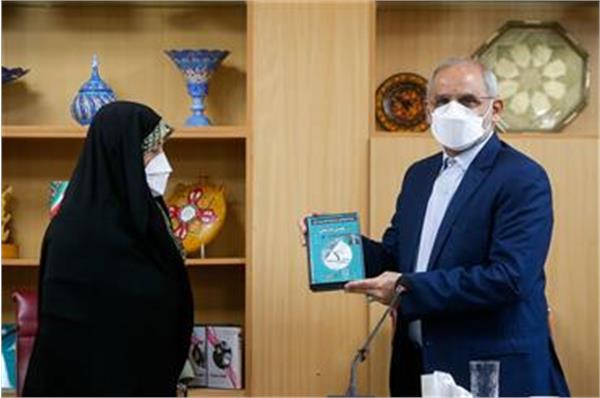 آموزش مهارت زندگی سوپاپ اطمینانی برای کاهش آسیب‌های اجتماعی است