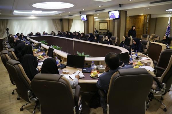 هم اندیشی مقام عالی وزارت با انجمن زنان کارافرین و مدیران و مشاوران وزارت