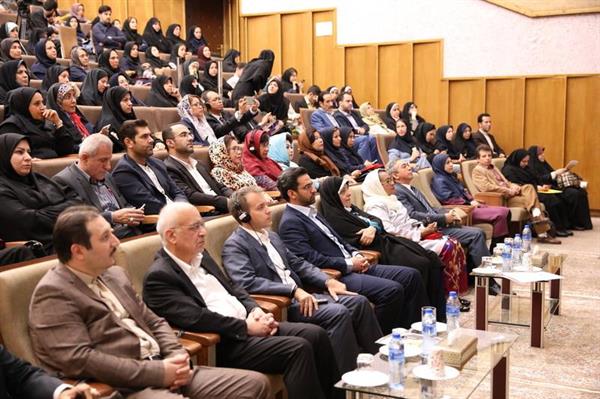 نقش ارتباطات و فناوری اطلاعات در توانمندسازی زنان